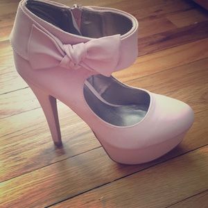 Light pink high heels